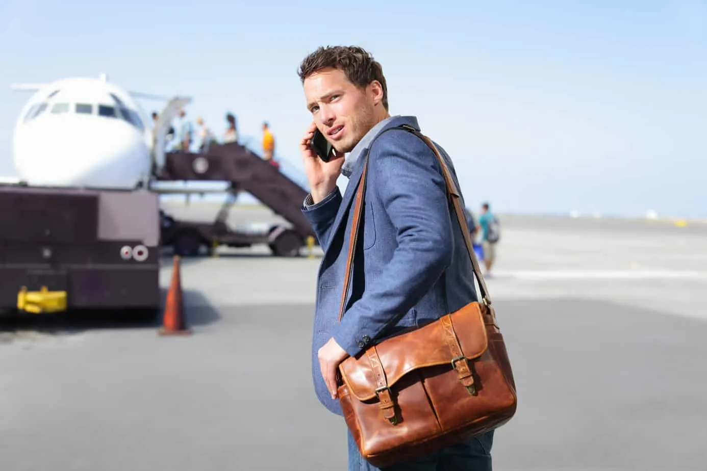 7 Best Messenger Bags for Air Travel