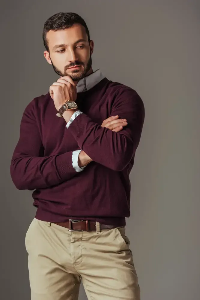 What to Wear With Khaki Pants for Men