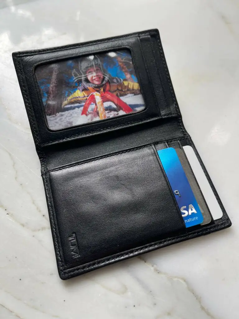 Wallet Photo Size 3.5. x 2.5 - Small Bifold